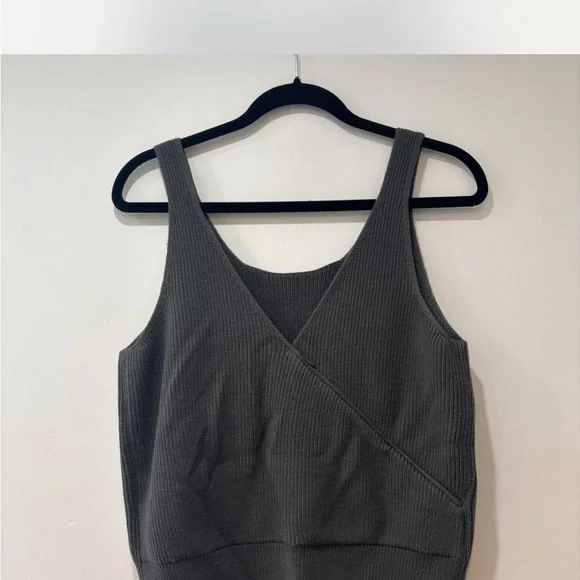 Kit and Ace Ribbed Knit Top - Picture 2 of 4